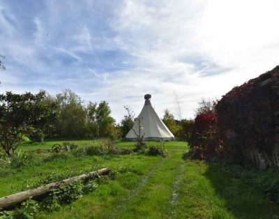 TIPI 5 couchages Maneau les Hirondelles
