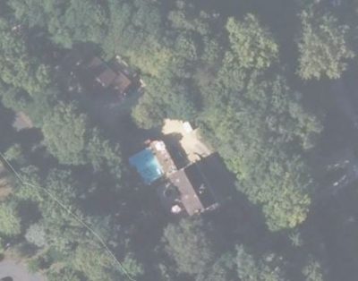 GITE AVEC PISCINE CHAUFFEE ET SPA A SARLAT – LE SARLAT