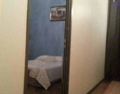 chambre avec salle de bain privée dans château