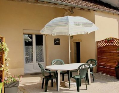 Gite de pêche au bord du canal de Briare