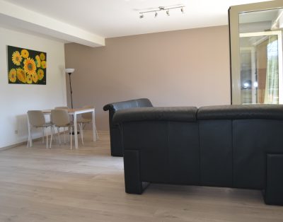 5 appartements individuels confortables à deux chambres, cuisine équipée et sdb privatif