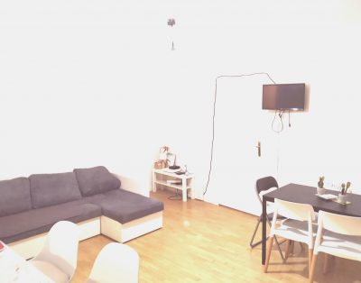 2 Pièces, 4/5 personnes, la Plaine Saint Denis, 2 minutes Paris et transports