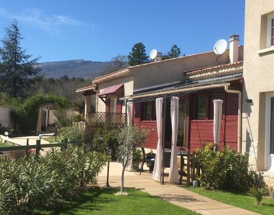 Gîte avec piscine pour 6 personnes dans le 04