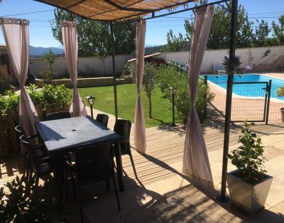 Gîte avec piscine pour 6 personnes dans le 04