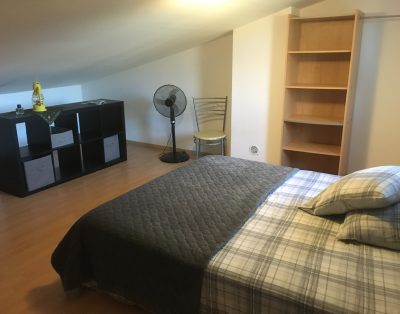 Gîte les Cedres avec piscine, pour 4en famille