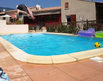 Gîte avec piscine pour 6 personnes dans le 04