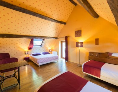 La Maison Jaune – 12 pers. – Calme et piscine