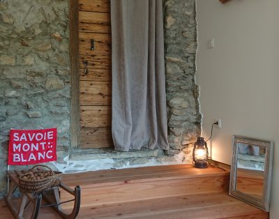 Chambre d’Hôtes l’Ecurie. Piscine / B&B vue panoramique