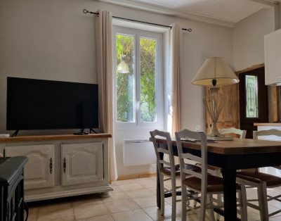 Charmant logement à la ferme avec son poêle à bois